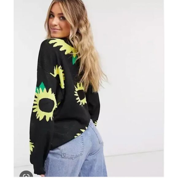 Daisy Street Black Sunflower Crewneck Sweater Size Small - Picture 2 of 11